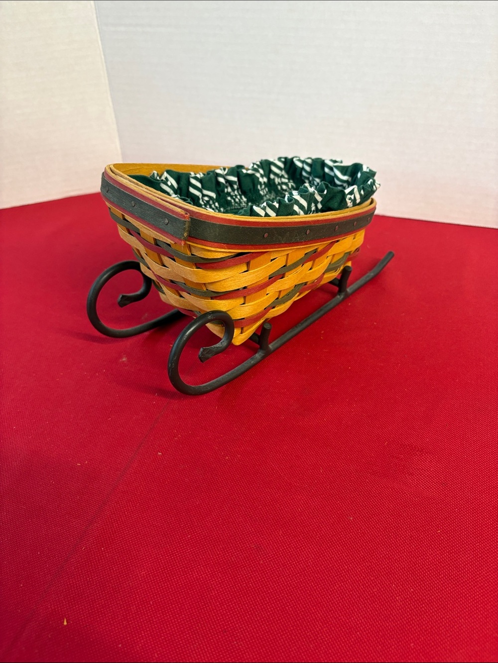 Longaberger 1998 Dash Away Sleigh Basket/Runner/Liner - Picture 3 of 12